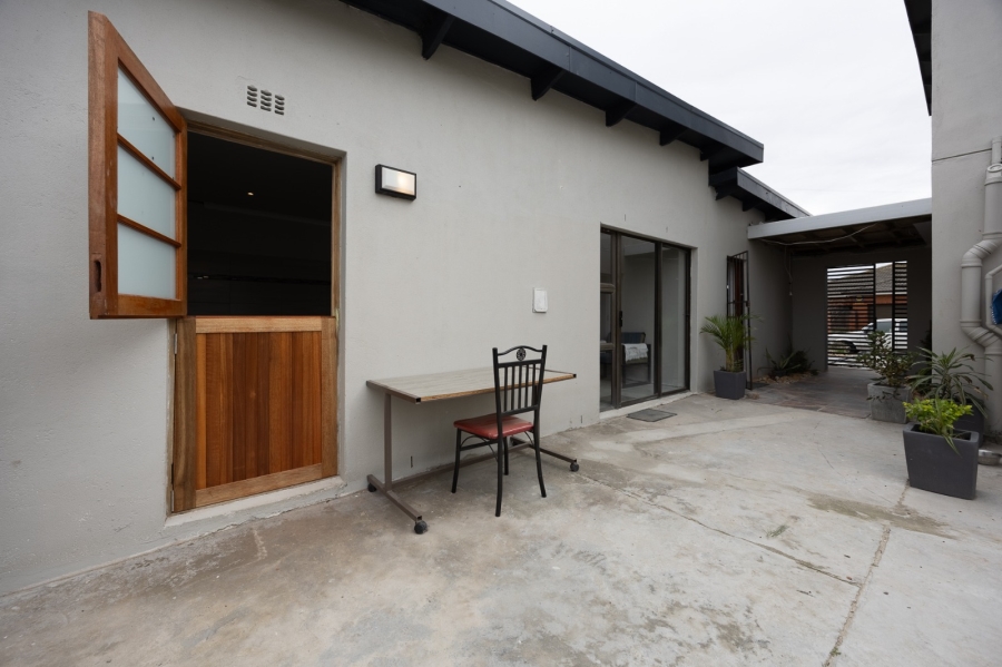 5 Bedroom Property for Sale in Rustdal Western Cape